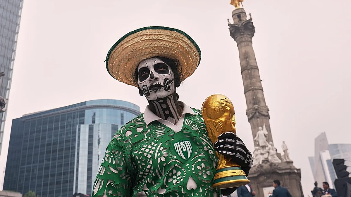 2026 World Cup Kicks Off Across North America: Expanded Format, Favorites, and Visa Controversies