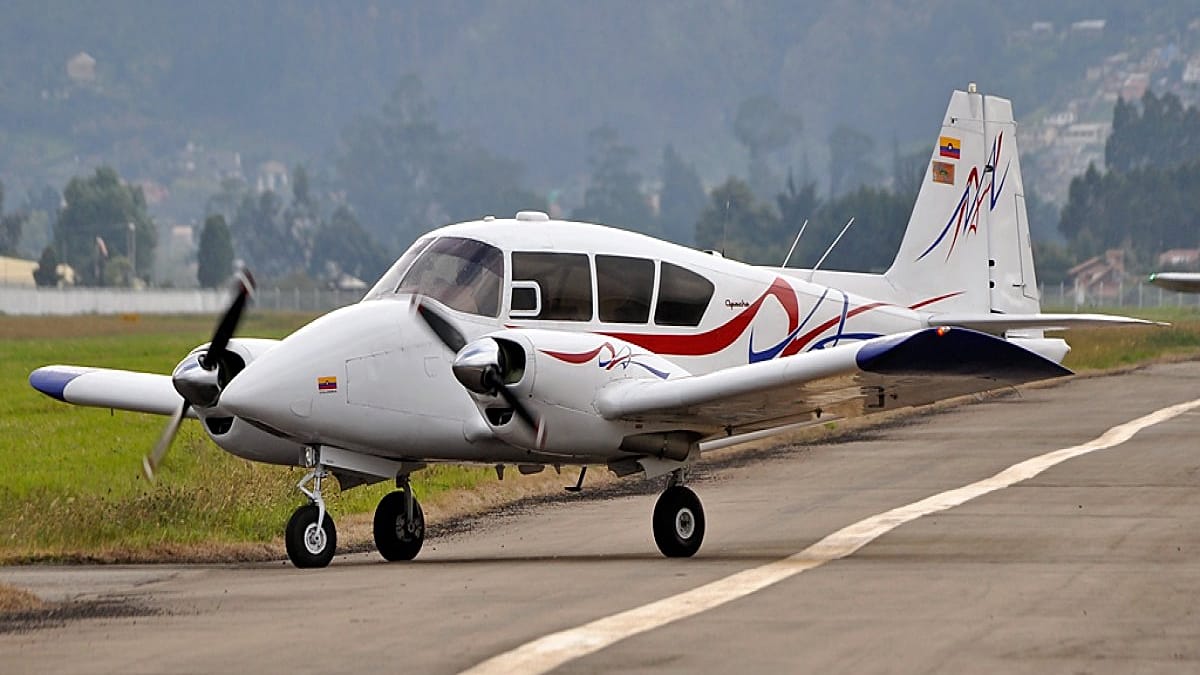 Abandoned Piper PA-23 Apache at Seville Airport Up for Auction Starting at €10