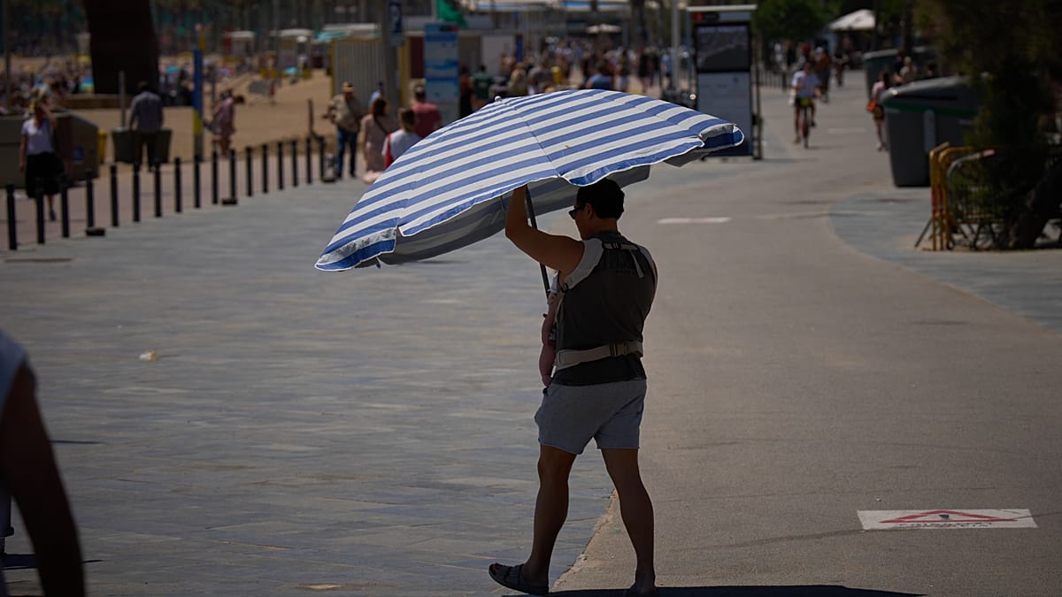 Aemet issues red alert for Gran Canaria as heatwave grips Spain