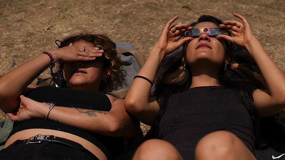 After the eclipse: how to spot signs of retinal damage