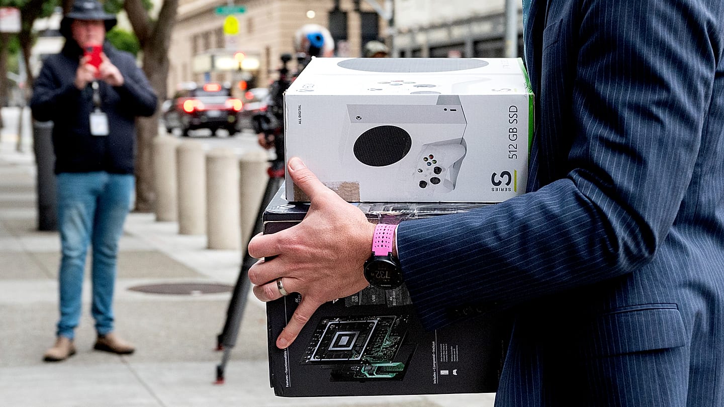 AI-Driven Chip Shortages Push Up Prices for Xbox, Macs, and iPads