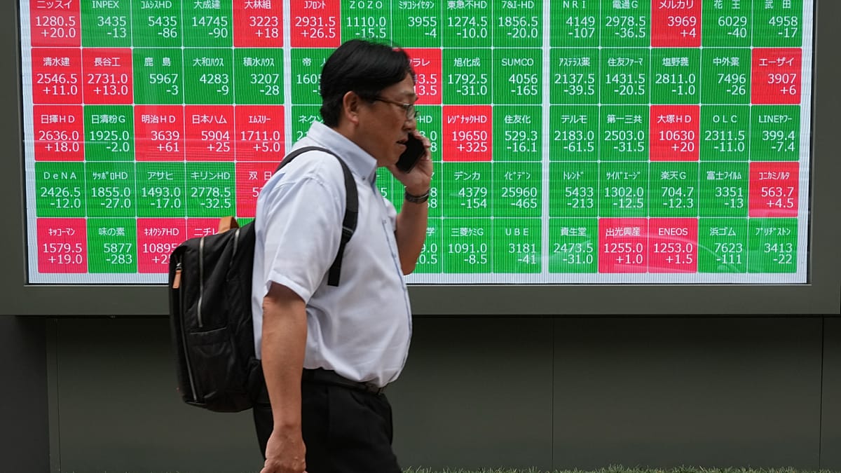 AI Infrastructure Boom Drives Market Winners and Losers in First Half of 2026
