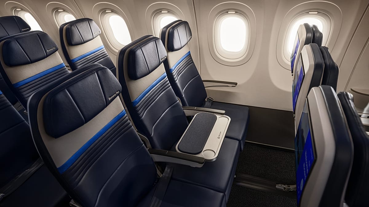 Airlines monetize the empty middle seat: United joins European trend