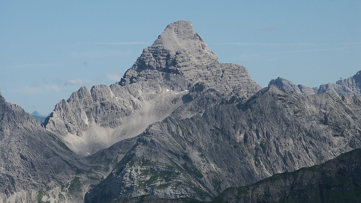 Alarm grows over possible collapse of Hochvogel peak in the Alps