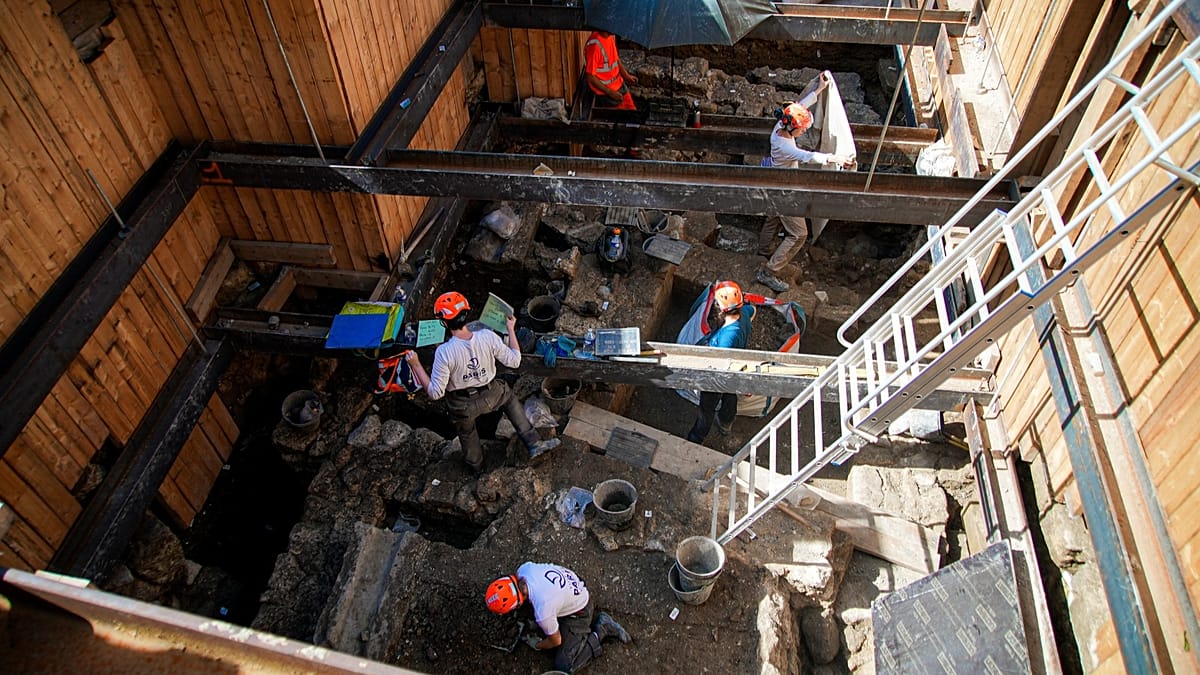 Ancient wall found beneath Paris hospital may pinpoint Gallic Lutetia's true site