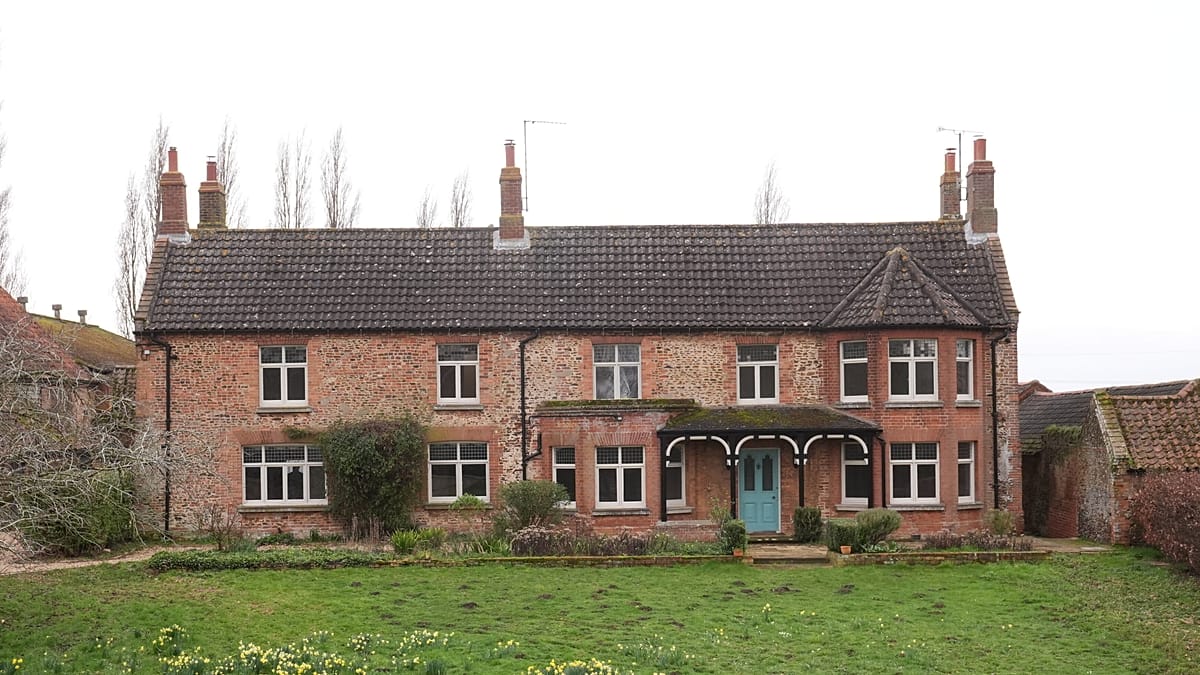 Andrew gets £302,000 payout after surrendering Royal Lodge lease