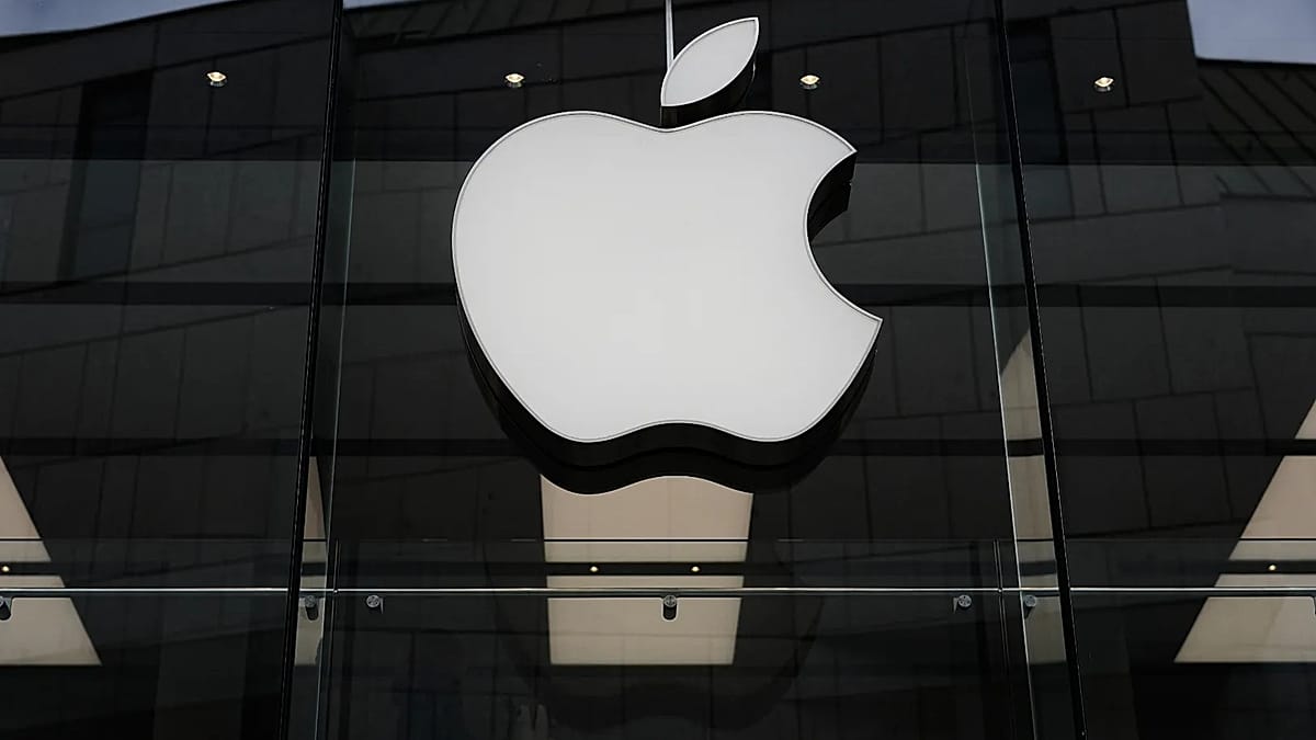 Apple's record quarter fails to reassure investors as outlook disappoints