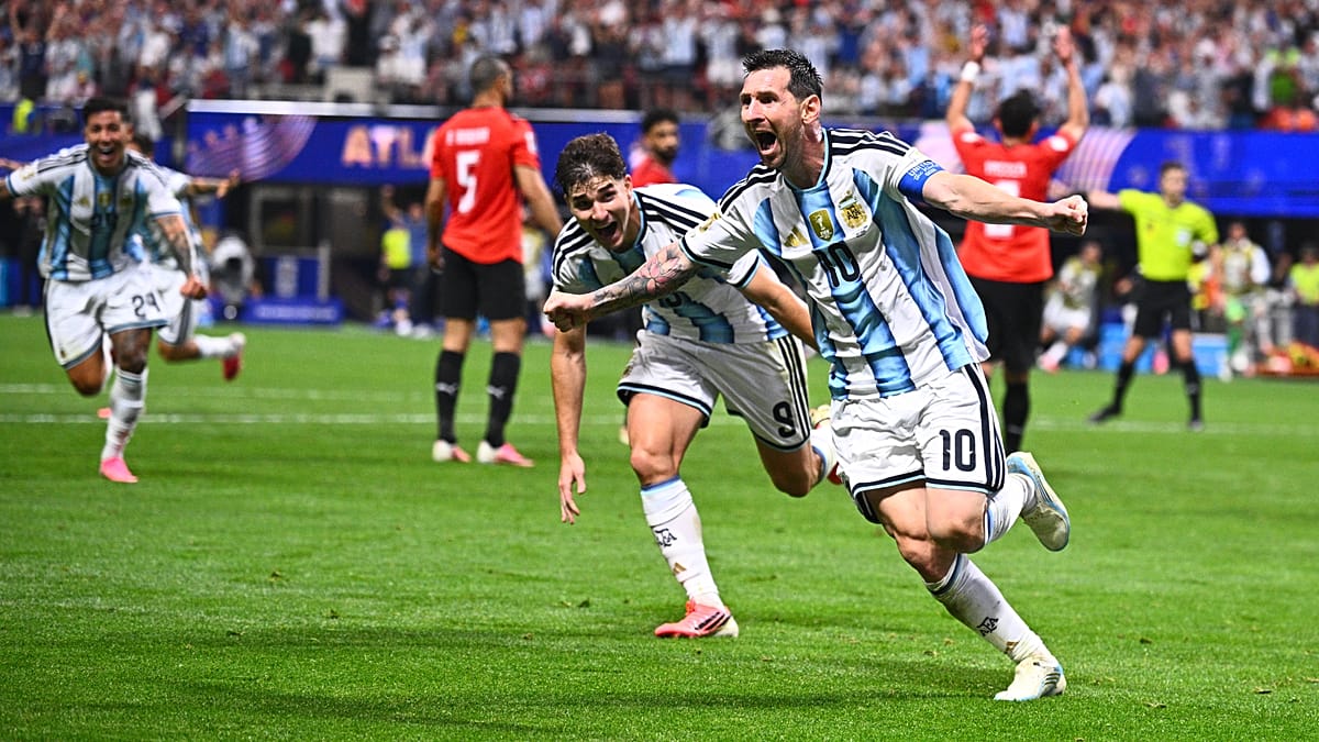 Argentina Stages Dramatic Comeback Against Egypt, Sets Up World Cup Quarterfinal with Switzerland