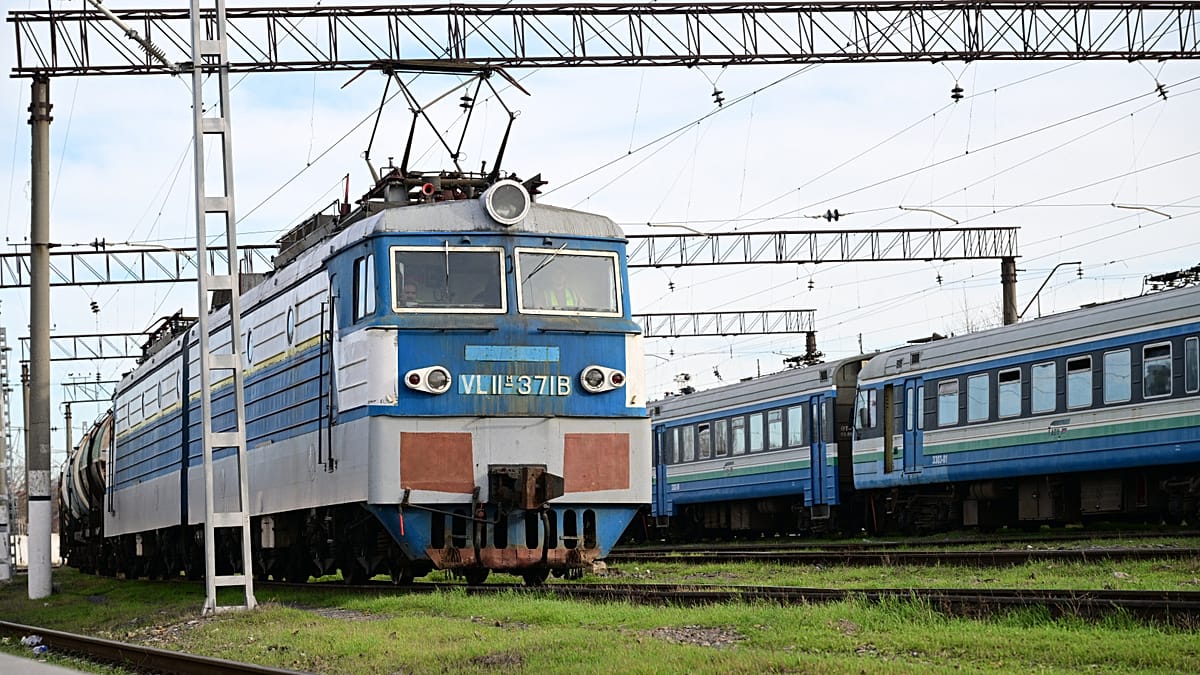 Armenia and Azerbaijan Record First Cross-Border Trade in Years