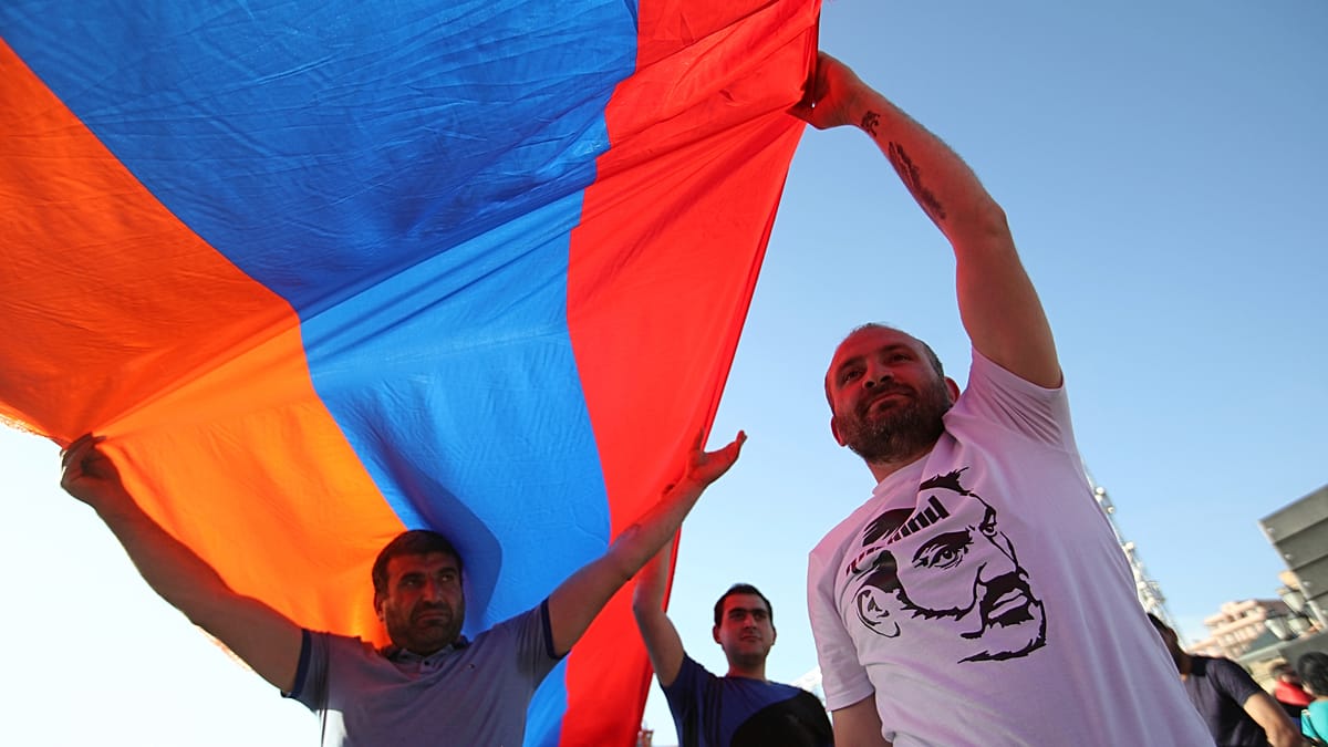 Armenia moves toward EU membership bid, defying Moscow
