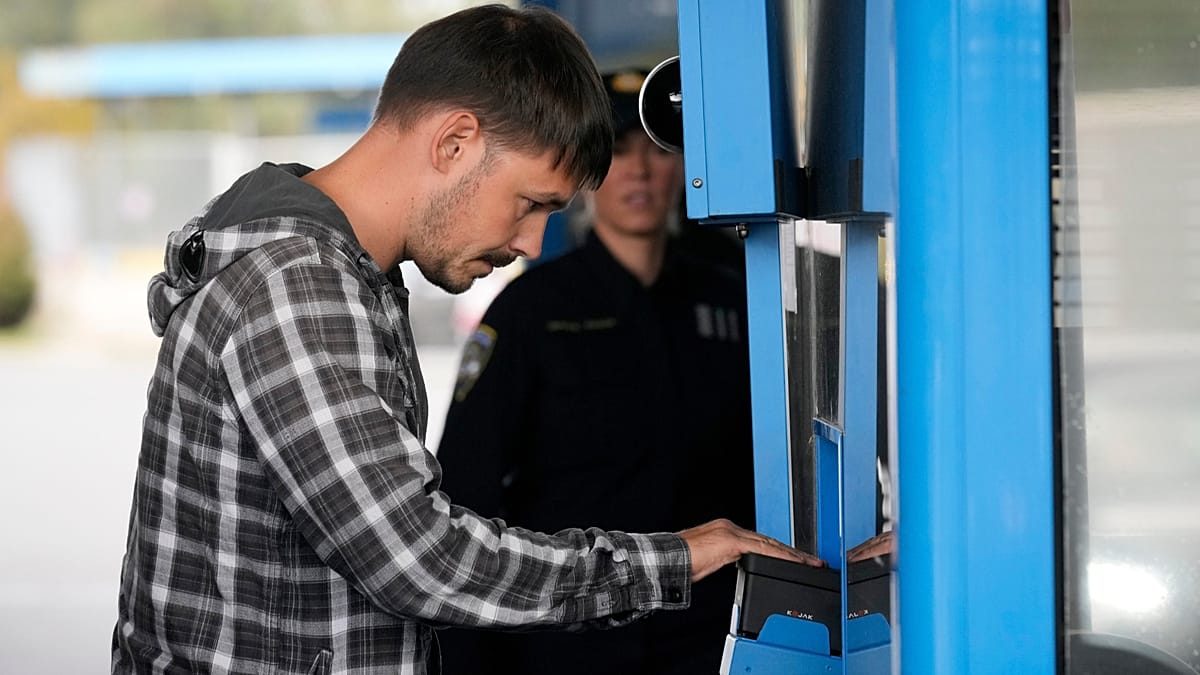 Aviation Industry Urges EU to Suspend Digital Border System Amid Summer Chaos