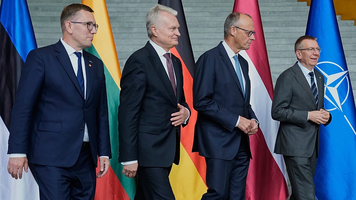 Baltic States Summon Russian Envoys Over False Deportation Claims