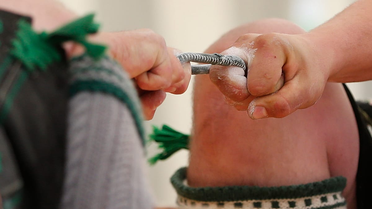 Bavaria's finger wrestling championship: a test of strength and pain