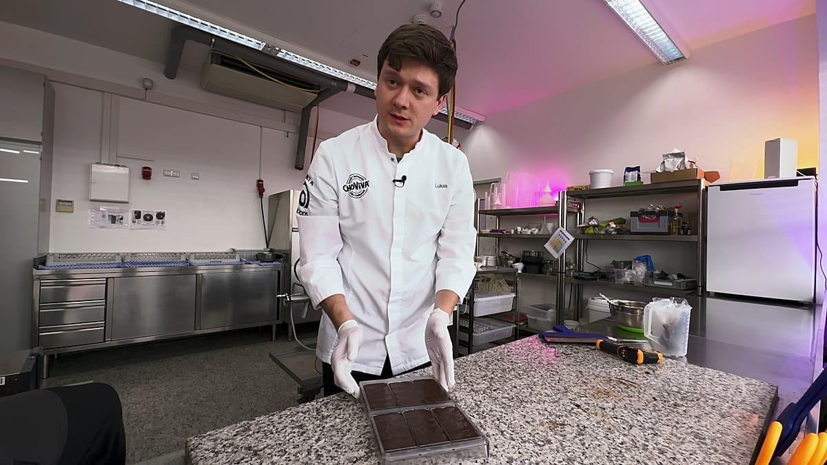 Bavarian Startup ChoViva Makes Cocoa-Free Chocolate from Sunflower Seeds