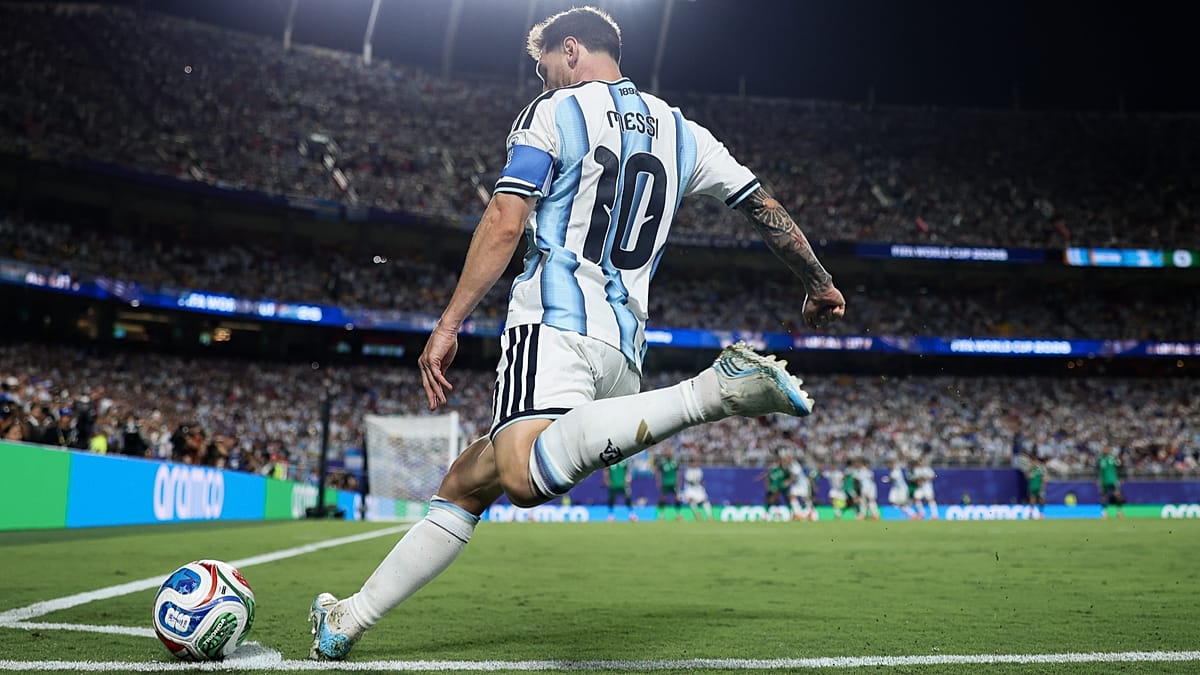 Behind the lens: Alex Pantling on photographing football's biggest stage
