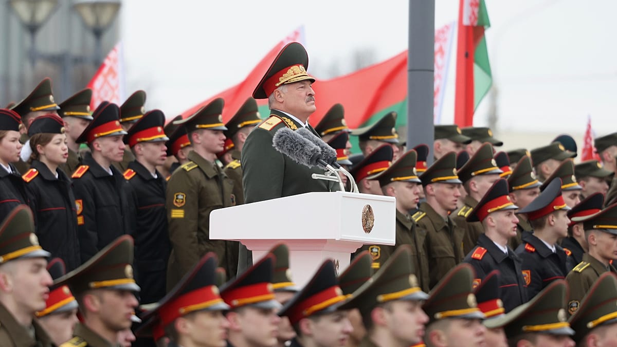 Belarus and Russia Conduct Joint Nuclear Drills as Kyiv Warns of Imminent Offensive