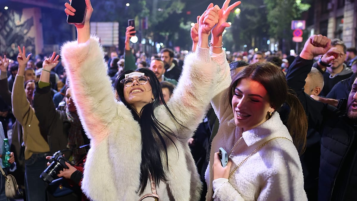 Belgrade erupts in celebration as Vučić concedes defeat in snap election