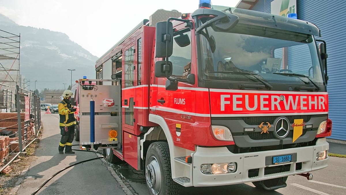 Bern police seek witnesses after suspected arson at Romanian embassy