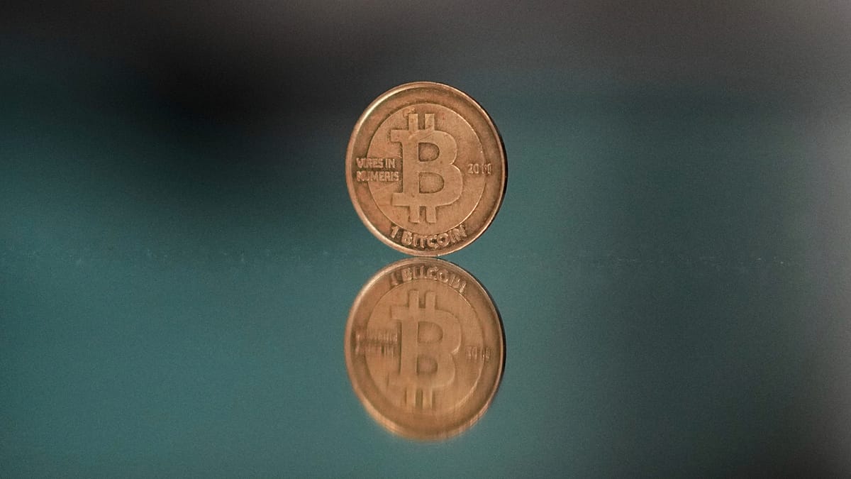 Bitcoin Plunges to $61,000 as Long-Term Holders Dump Holdings