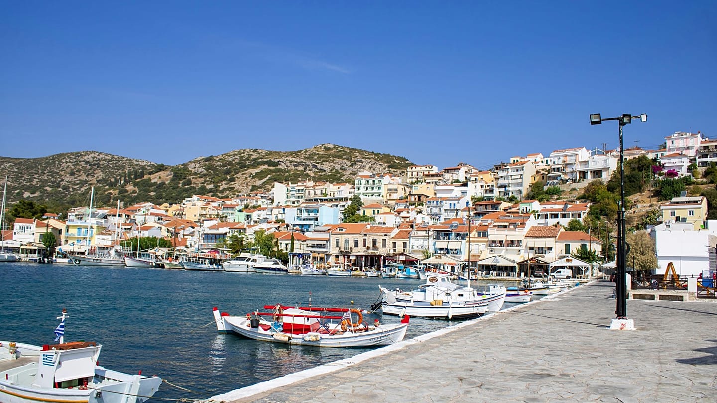Blue Mind and Local Culture: Why Mediterranean Travel Is Evolving Beyond Sunbathing