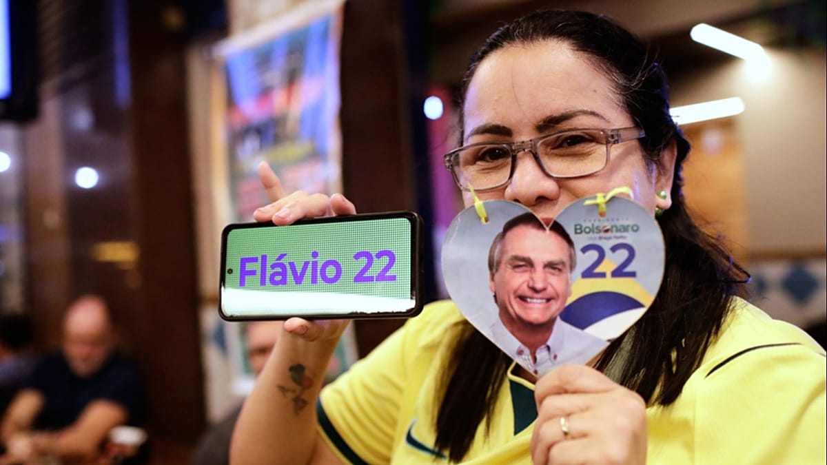 Brazil's presidential race heads to runoff after Lula and Bolsonaro fall short
