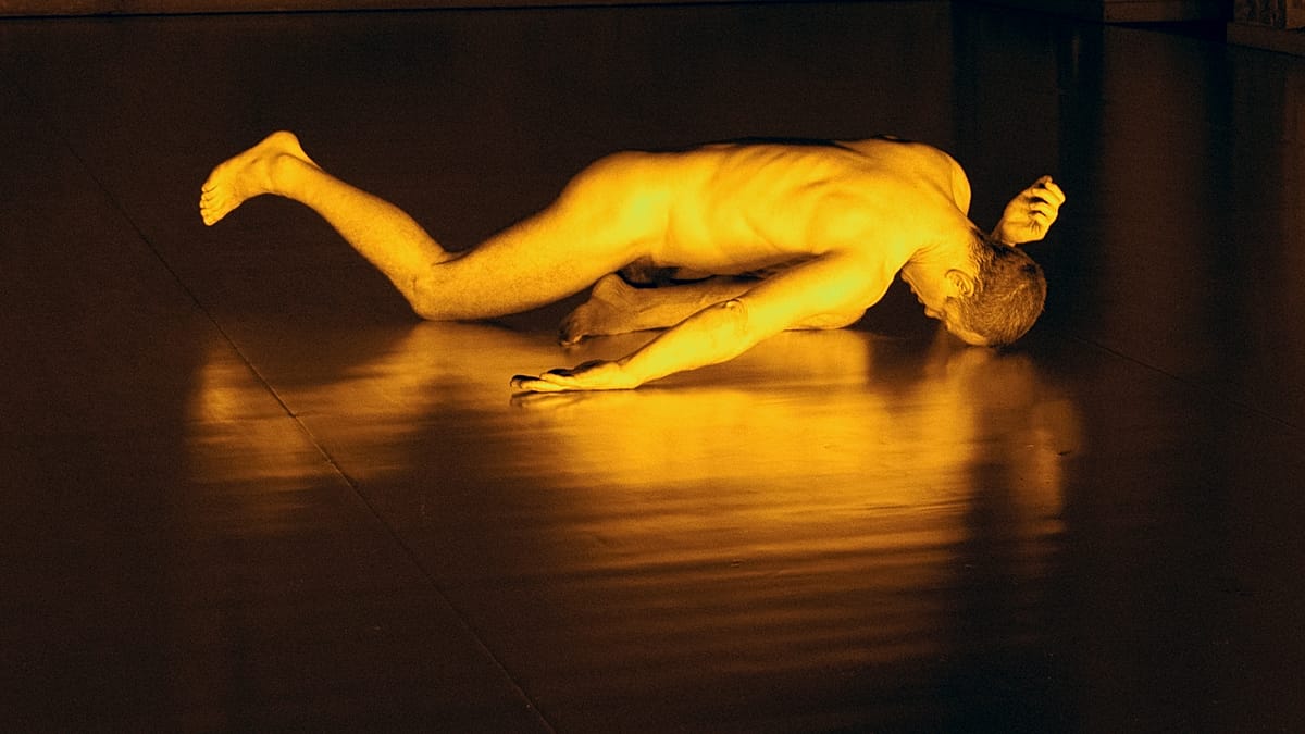 Brussels Festival Turns Trauma and Dystopia into Intimate Performance Art