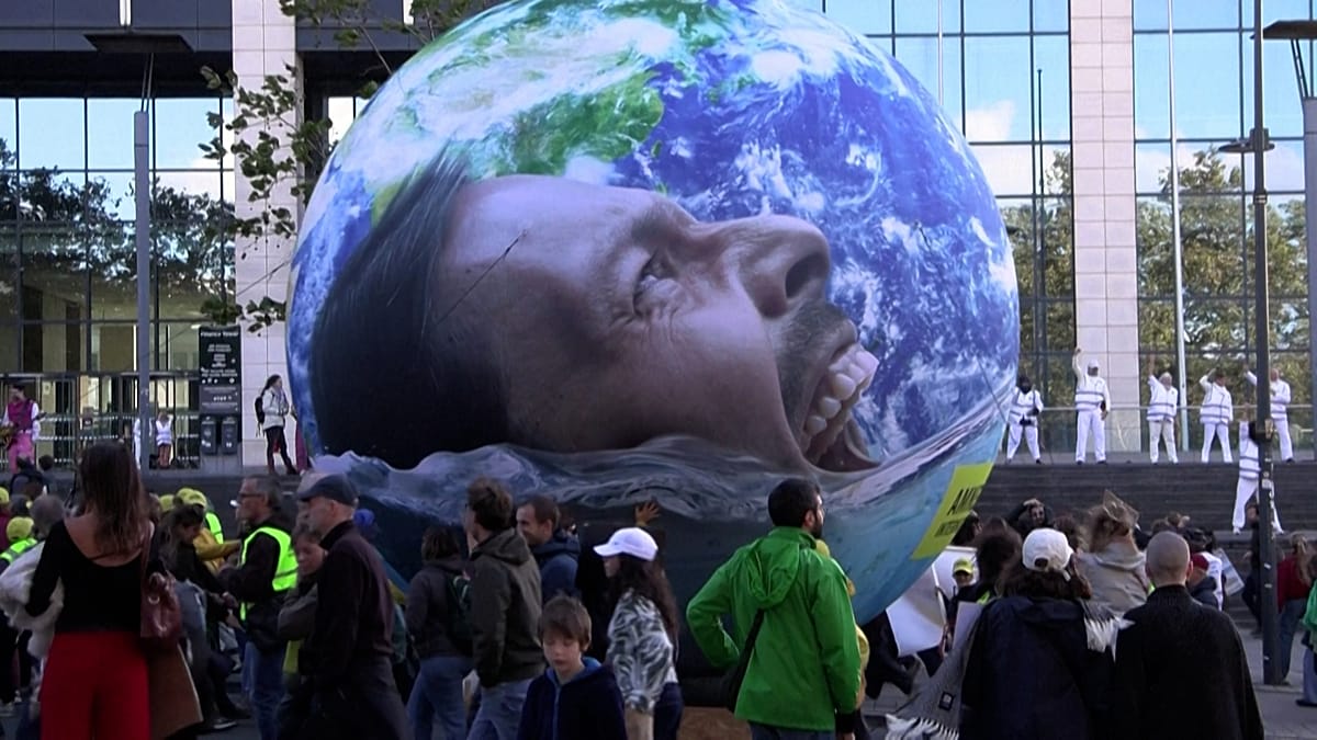Brussels sees mass climate march ahead of COP31 summit