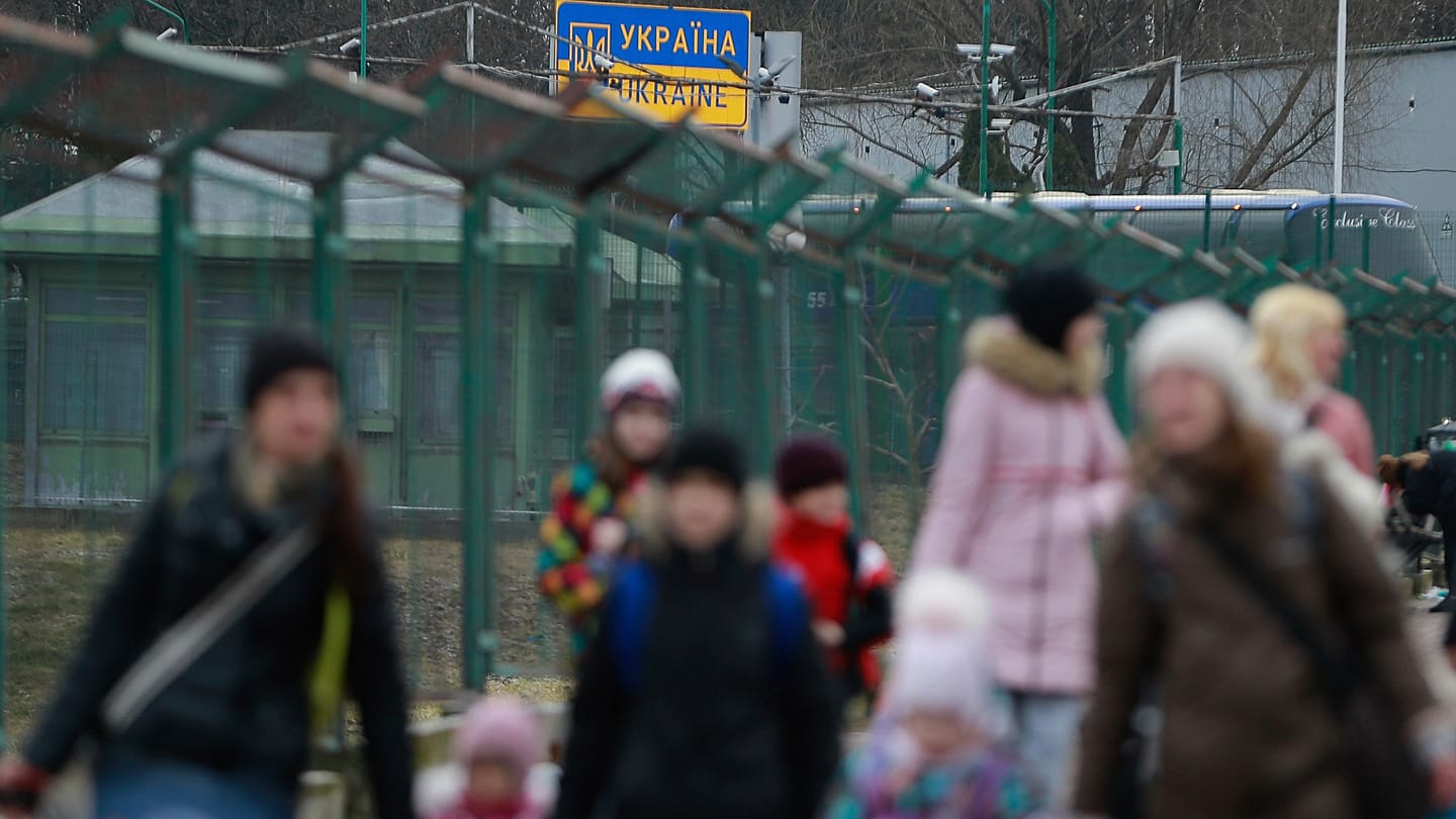 Brussels to Exclude Military-Age Ukrainian Men from EU Protection