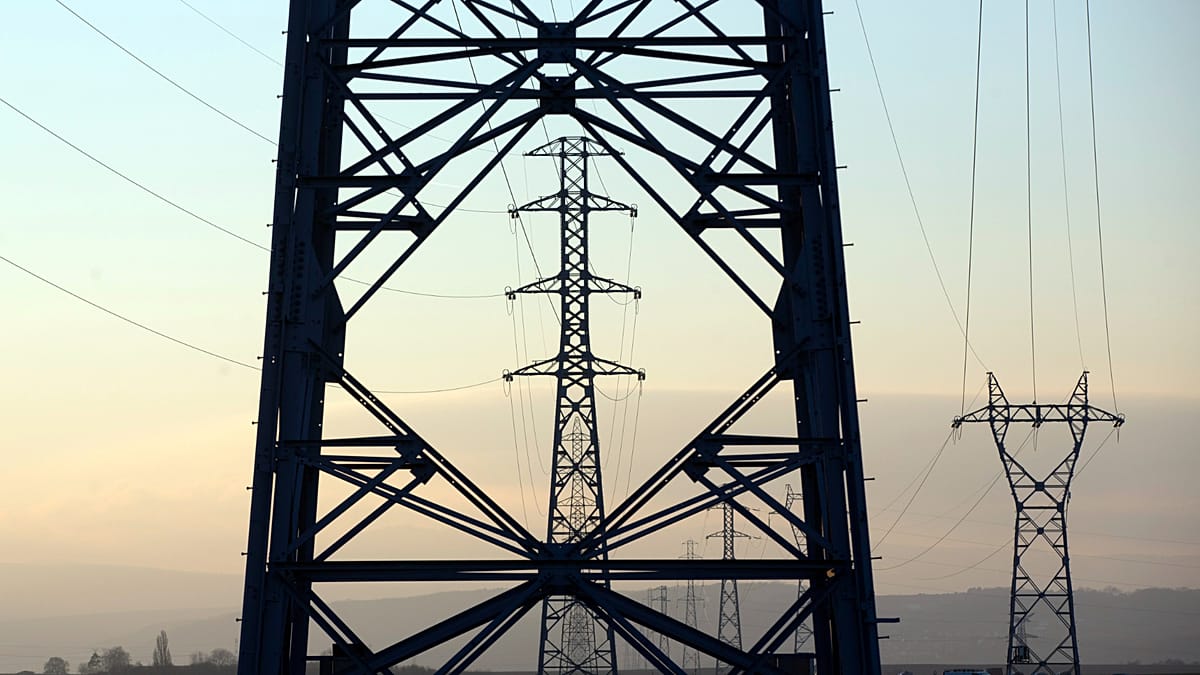 Brussels to Propose Electricity Tax Cuts and Grid Overhaul to Lower Bills
