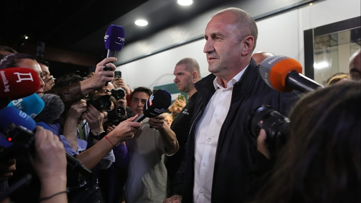 Bulgarian Parliament Approves Rumen Radev as Prime Minister After Landslide Win
