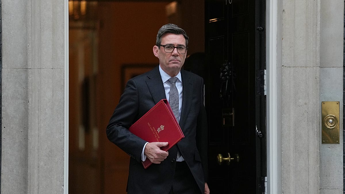 Burnham calls for honest UK-EU debate on free movement