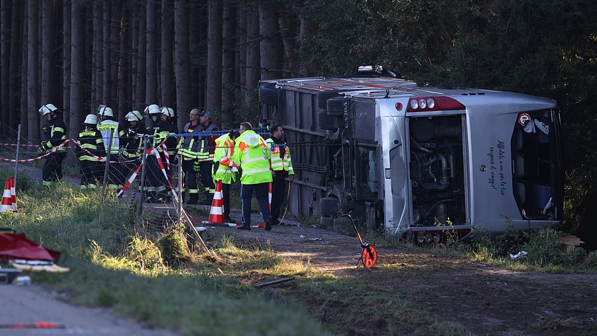Bus crash near Munich kills two, injures 19 on Oktoberfest trip