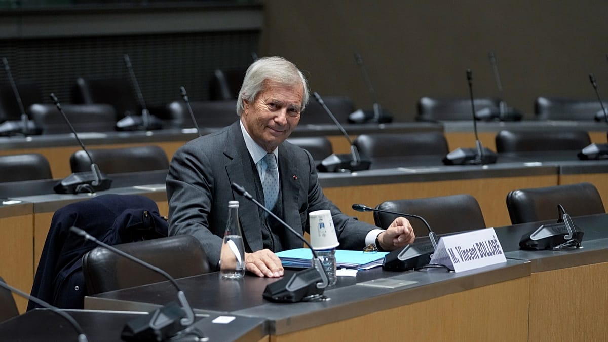 Can Canal+ Legally Blacklist Film Professionals for Criticizing Owner Vincent Bolloré?