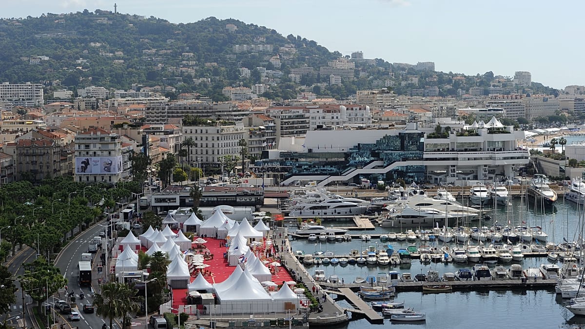 Cannes Private Jets Burn 2 Million Litres of Fuel as Global Crisis Looms