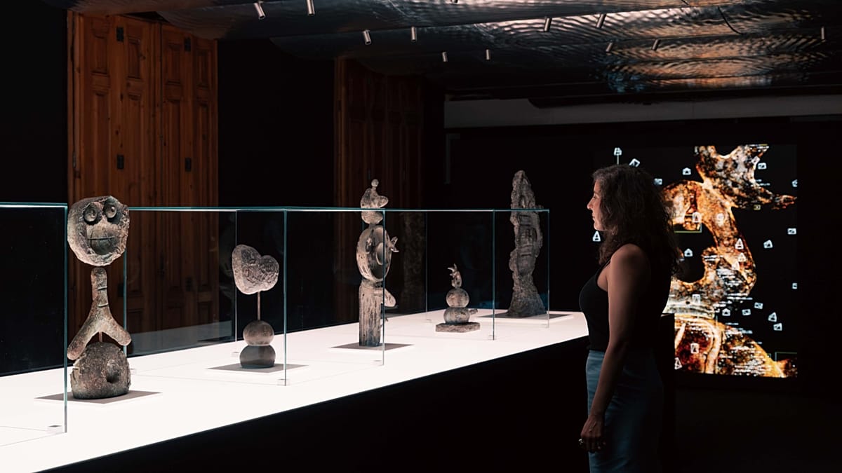 Casa Batlló Exhibition Uses AI and 3D Scans to Reveal Hidden Links Between Gaudí, Miró, and Gomis