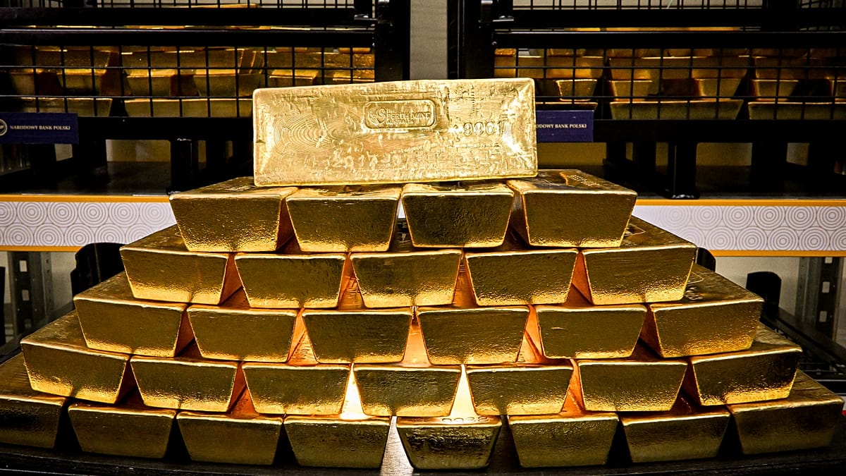 Central bank gold shifts: Russia and Kazakhstan sell, Poland and China buy