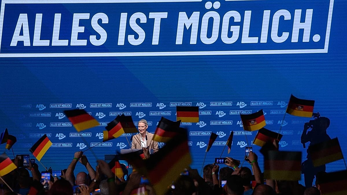 Centrist bloc in European Parliament projected to lose majority