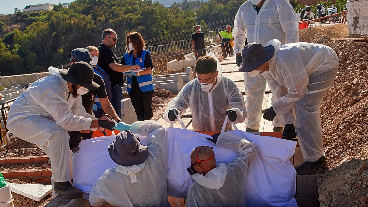 Ceuta buries 18 unidentified migrants after deadly border surge