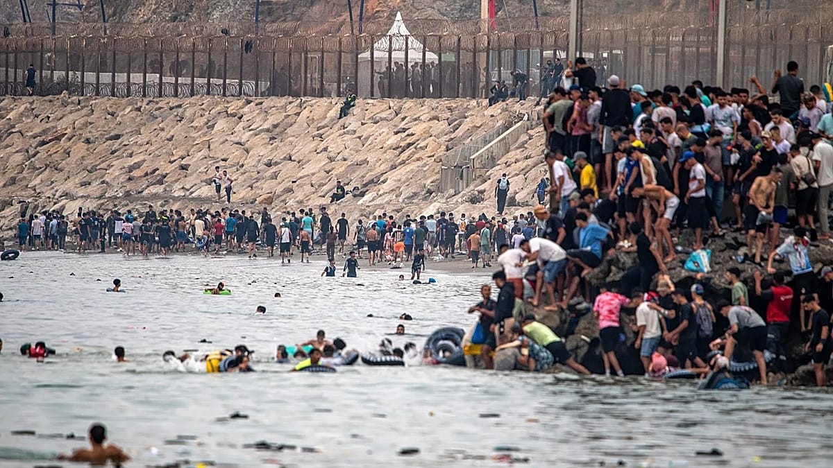 Ceuta mayor urges EU to deport migrants after border surge