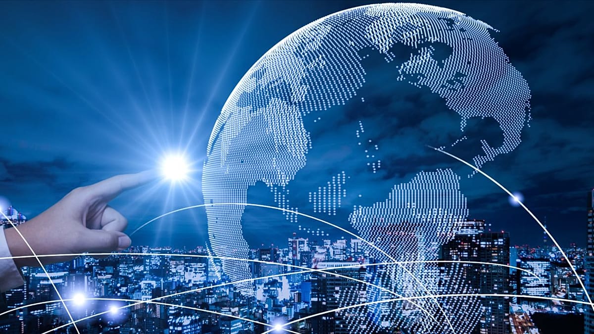 China’s GLM 5.2 Challenges US AI Dominance with Open-Source Strategy