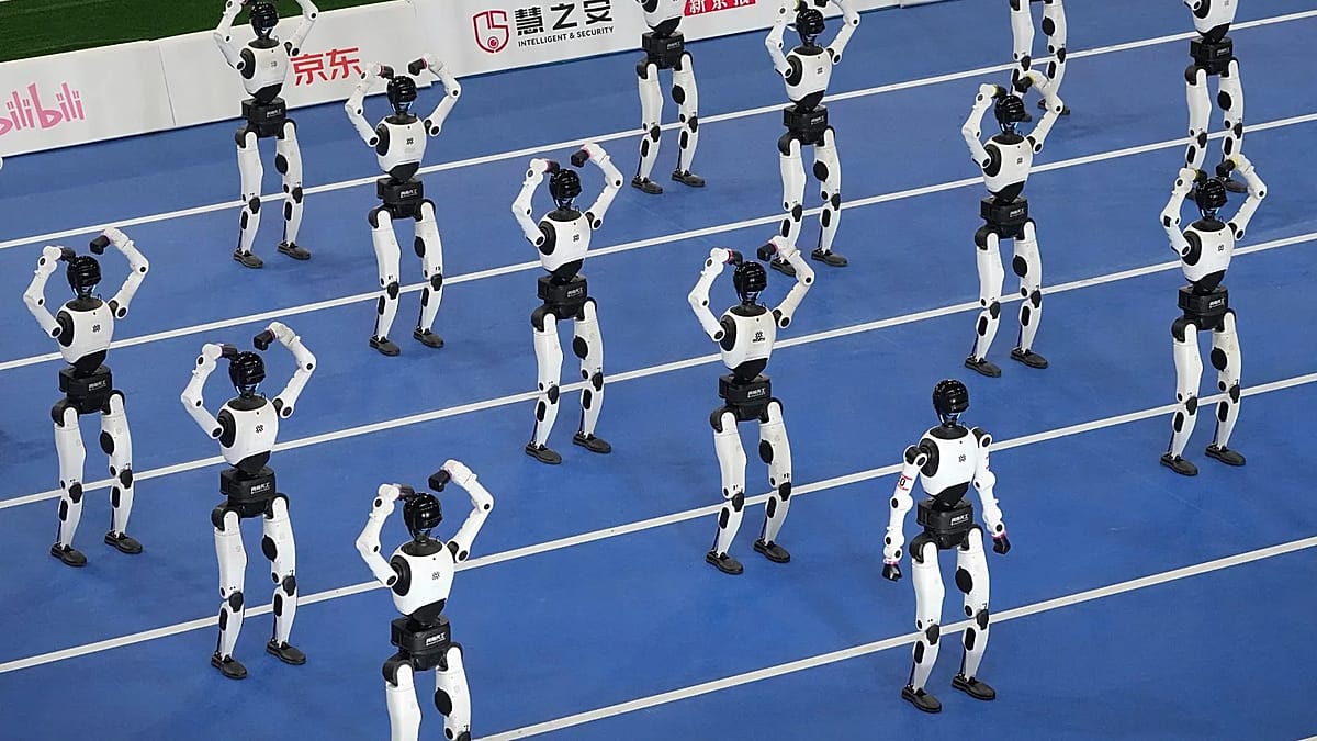 Chinese humanoid robot TienKung shatters Bolt's 100m record