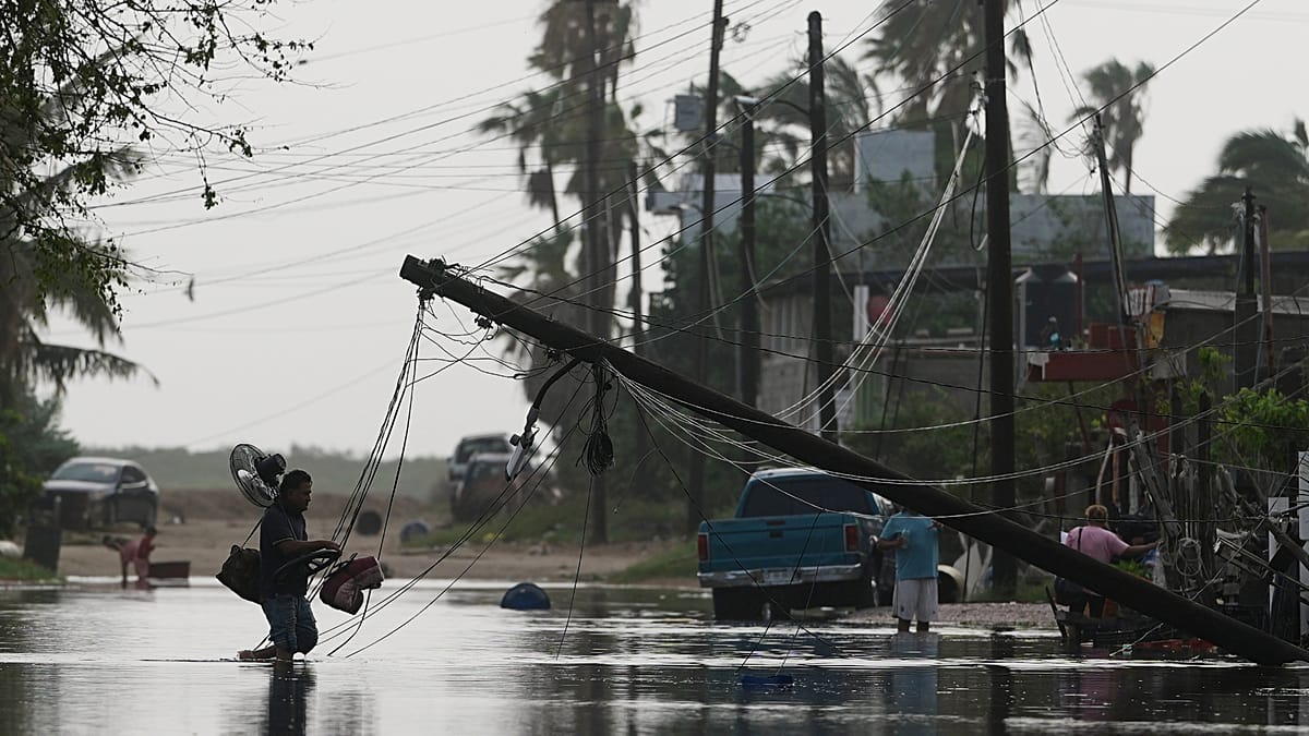 Climate change outpaces El Niño in fueling Hurricane Polo, study finds