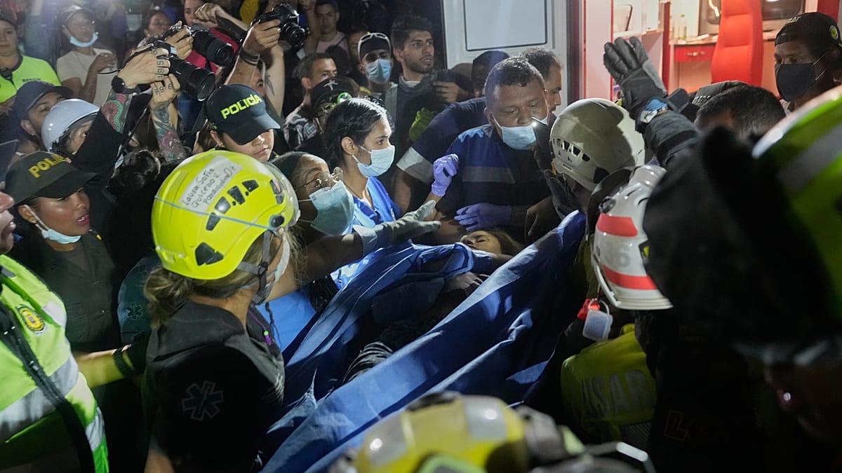 Colombia quake rescuers free woman trapped 36 hours in Pereira