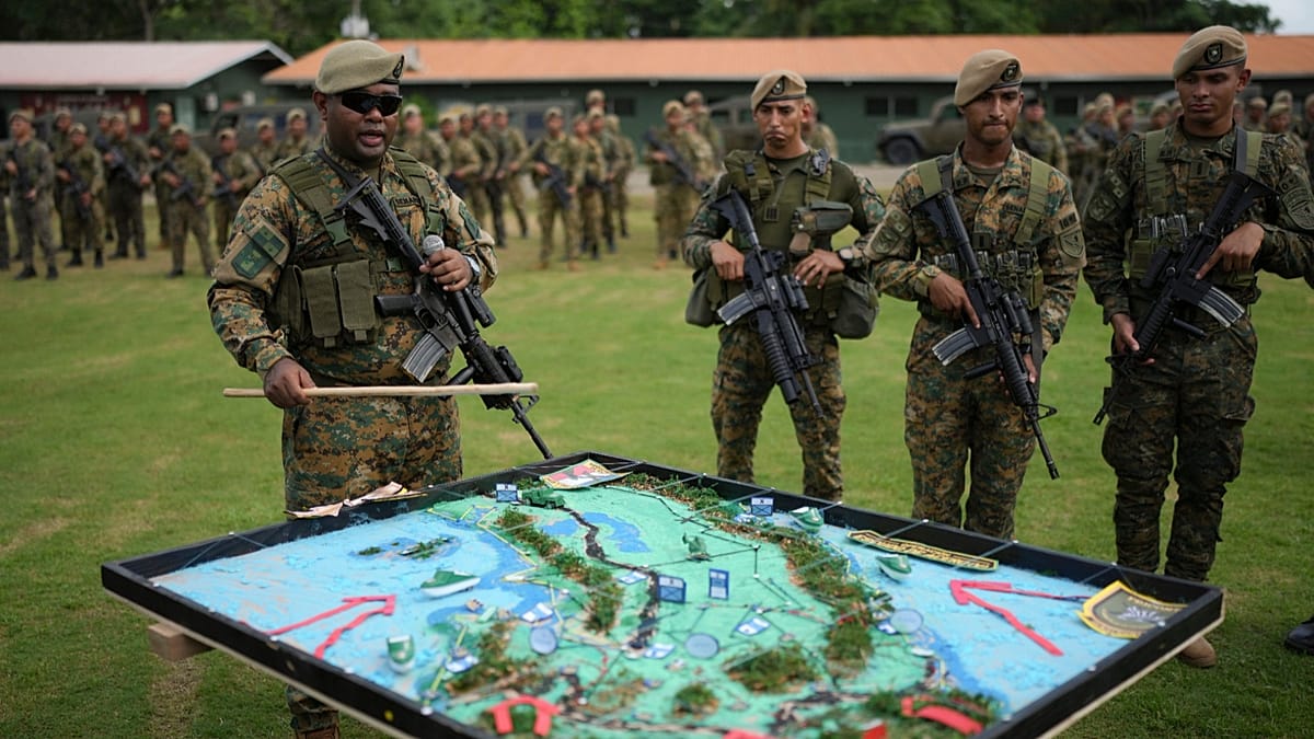 Colombia's new president orders deadly raids against rebel factions