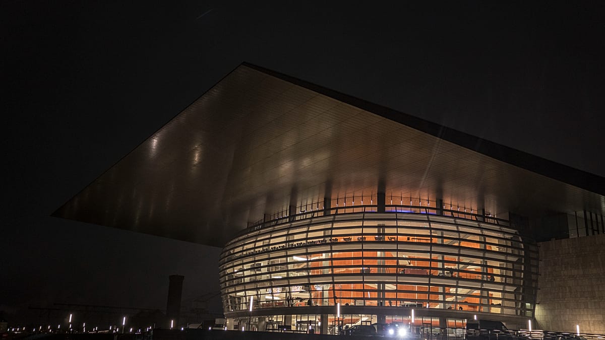 Copenhagen Light Festival Draws Hundreds to Night Run Through Illuminated Art