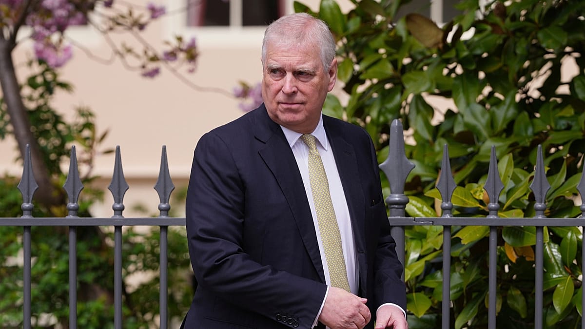 Court quashes warrants used to search Prince Andrew's homes