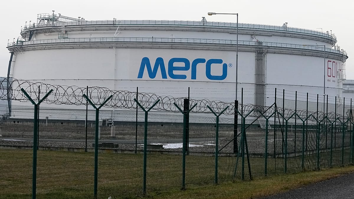 Czechia caps fuel margins and trims diesel duty as pump prices bite