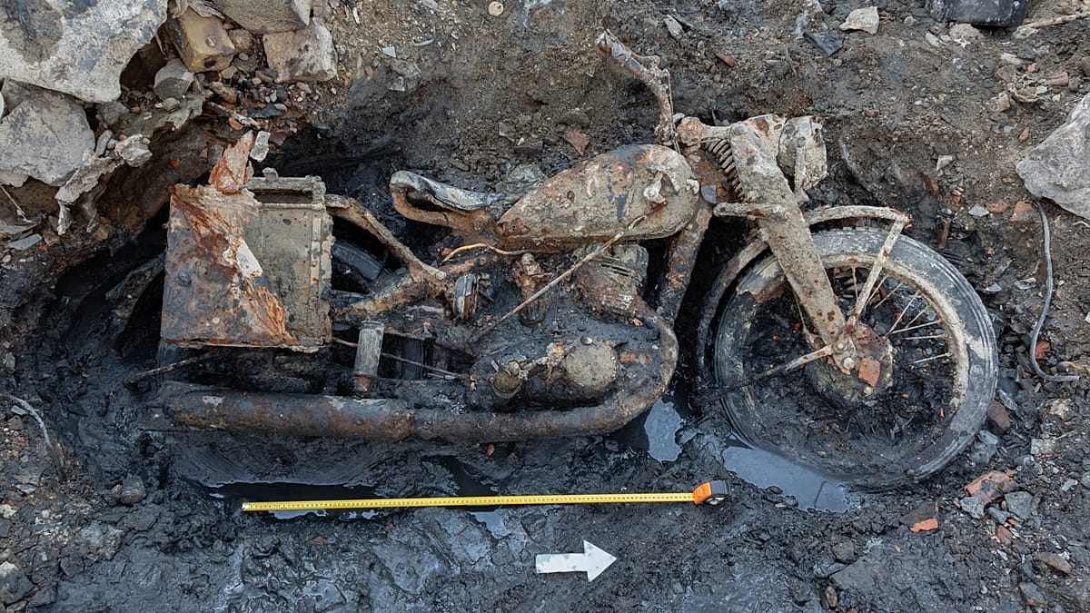 Danube's low water reveals WWII motorbike and soldiers' remains in Budapest