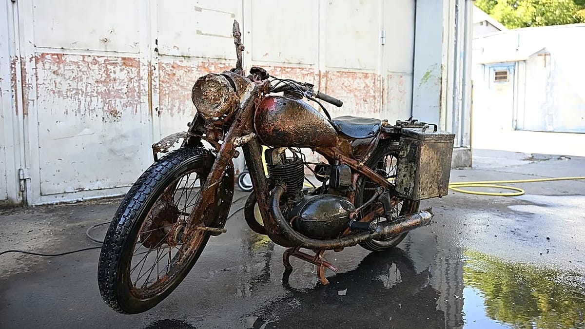 Danube's low waters reveal near-pristine WWII motorbike in Budapest