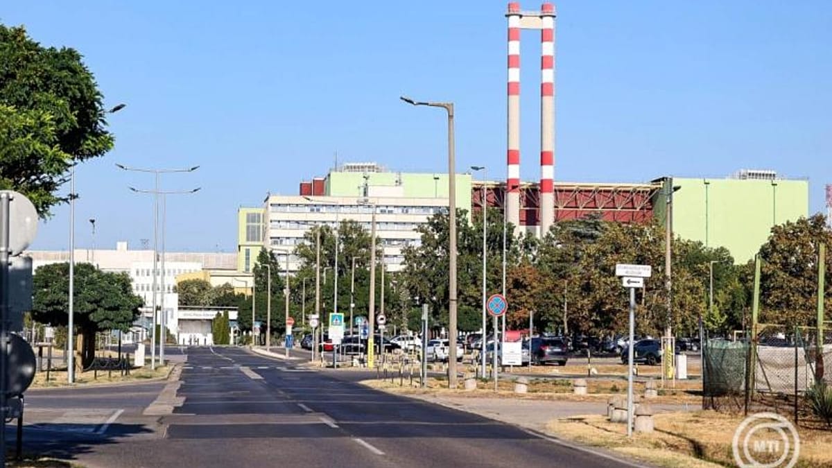 Danube's rise allows Paks nuclear plant to restart second turbine
